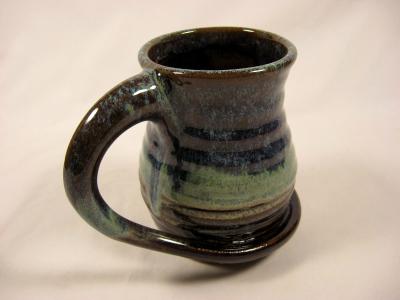 110731.C Mug with Trailing Handle