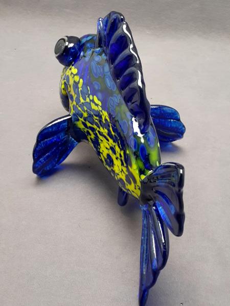  #06172306 tropical fish 6''HX6''W10.5''L $350.00