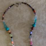 Mixed shades necklace 