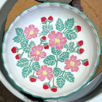 Pink Flowers and Strawberries Pie Pan Pink Flowers and Strawberries Pie Pan