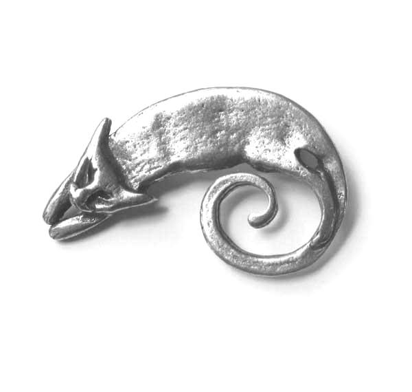 Cat brooch / cat pin cast in pewter from an original design