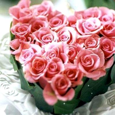 Heart shaped arrangement-photo credit: Better Homes and Gardens Heart shaped arrangement-photo credit: Better Homes and Gardens