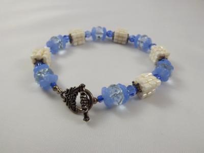 B-21 blue & ivory cube bracelet